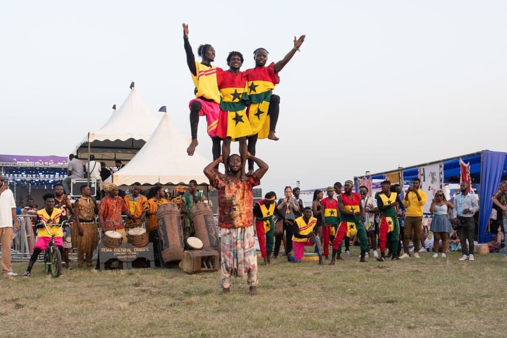 On Laboma Beach, the Party Continues